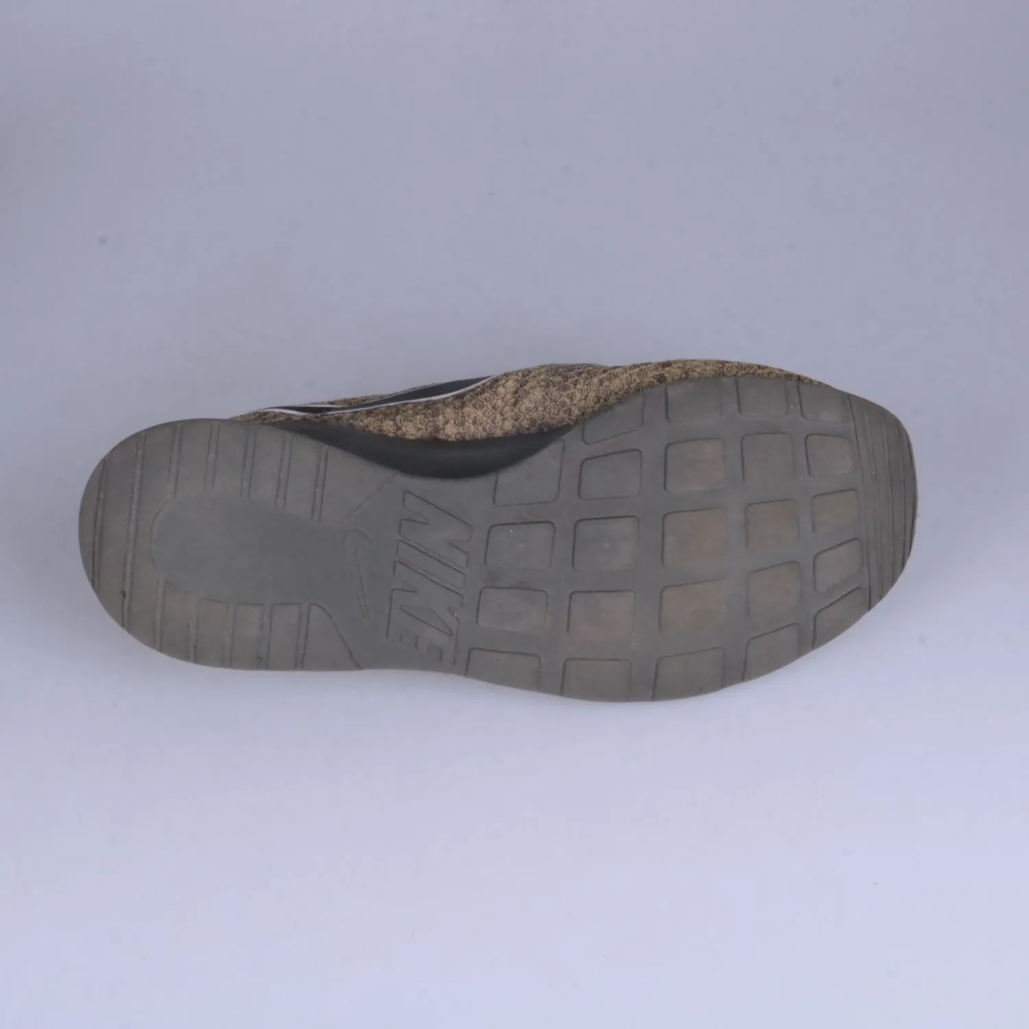 кроссовки Nike
