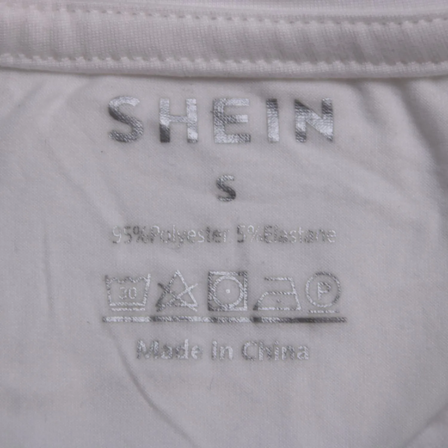 футболка SHEIN