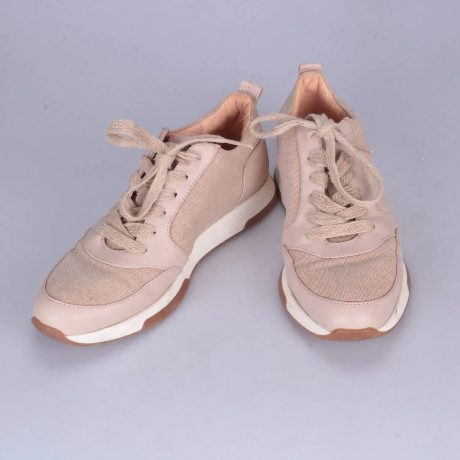 кроссовки Aerosoles