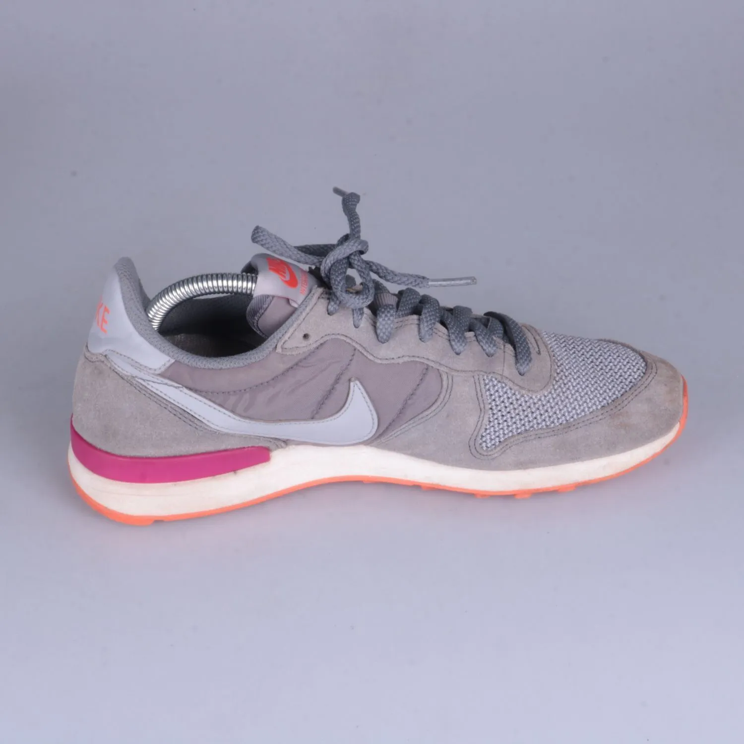кроссовки Nike